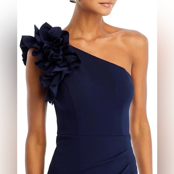 AQUA One Shoulder Ruffle Crepe Gown-Navy-Size 4 MSRP $298 - Picture 2 of 12